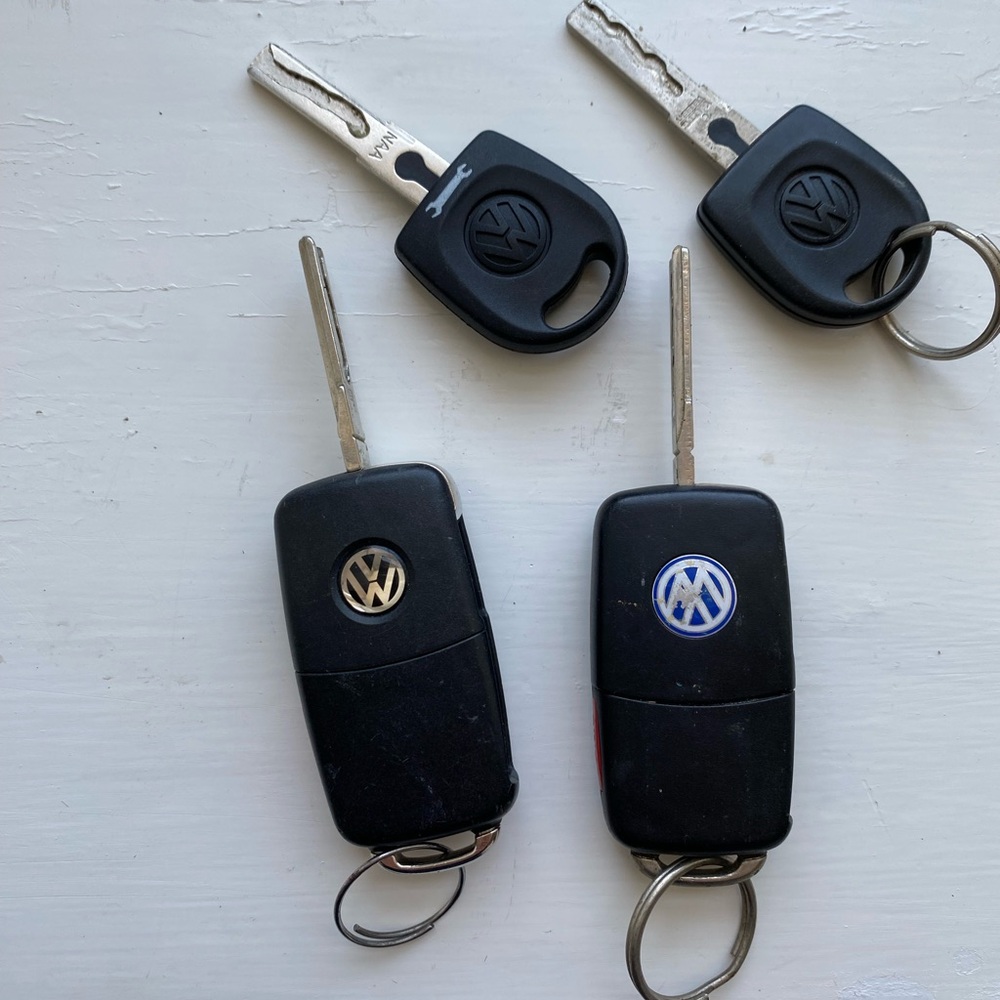 Volkswagen Car Key Set - Black